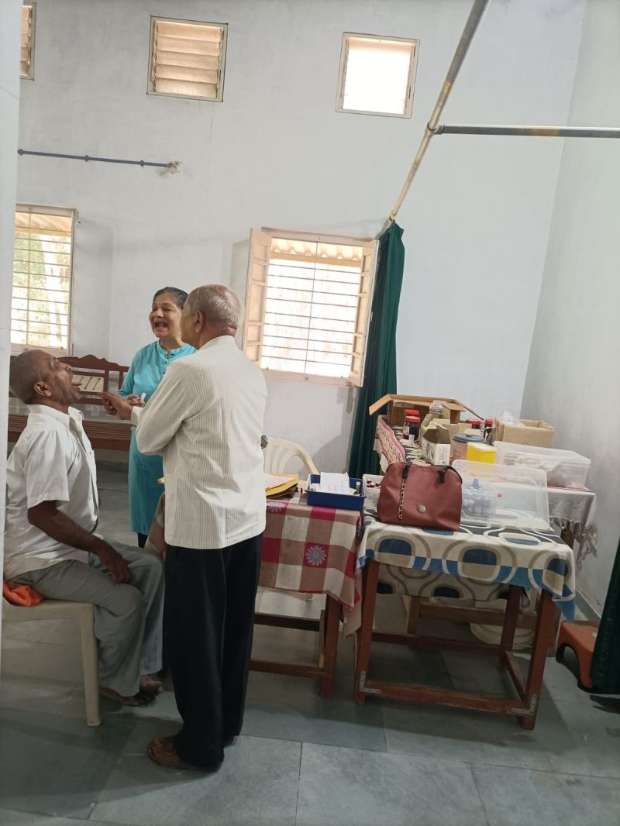 A volunteer at the wellness camp in Dakor